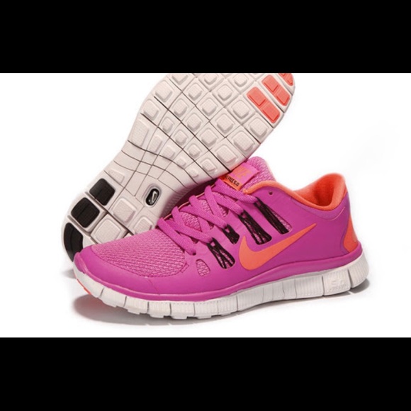 nike women's cheer unite sneakers